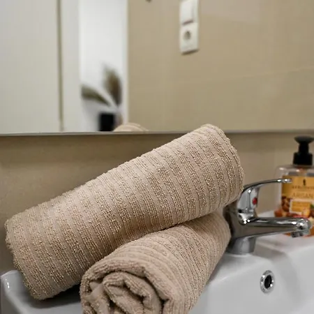 Armando * זאדאר